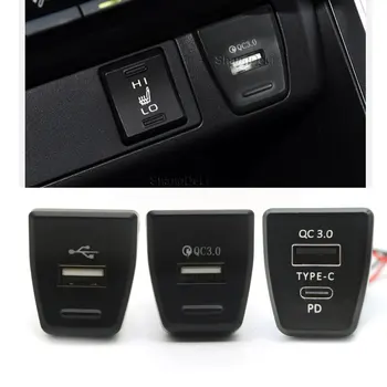 Autós Töltő USB Felületen Csatlakozó Belső QC3.0 USB Gyors Töltő Toyota Rav4 2019 2020 Tartozékok